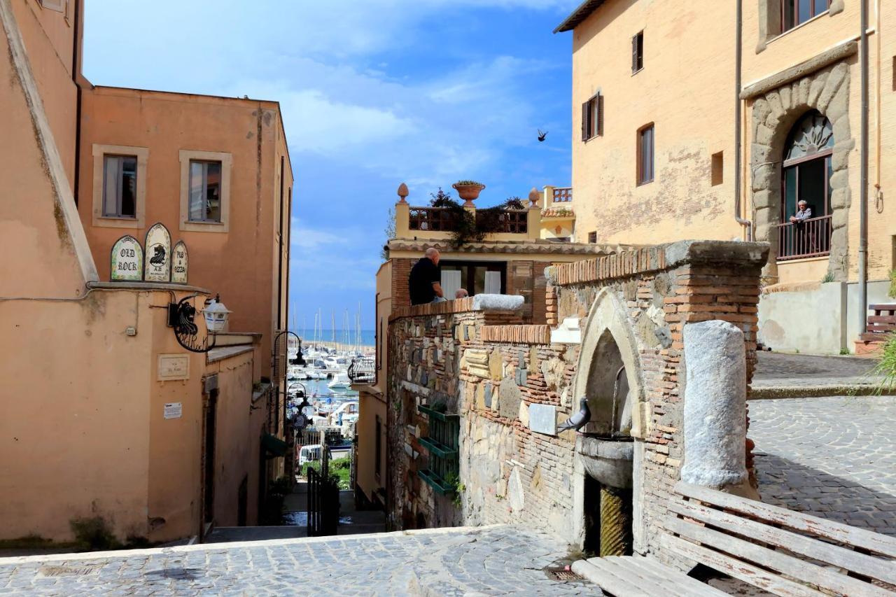 Il Borgo Your Luxury Suites Nettuno Extérieur photo