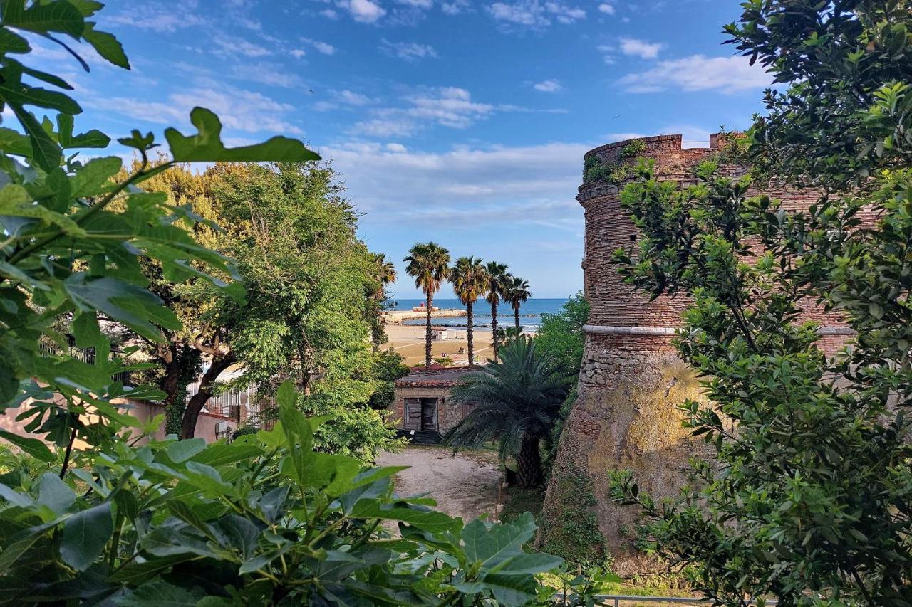 Il Borgo Your Luxury Suites Nettuno Extérieur photo